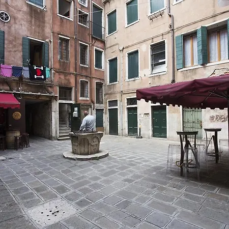 Locappart Castello Appartement Venetië
